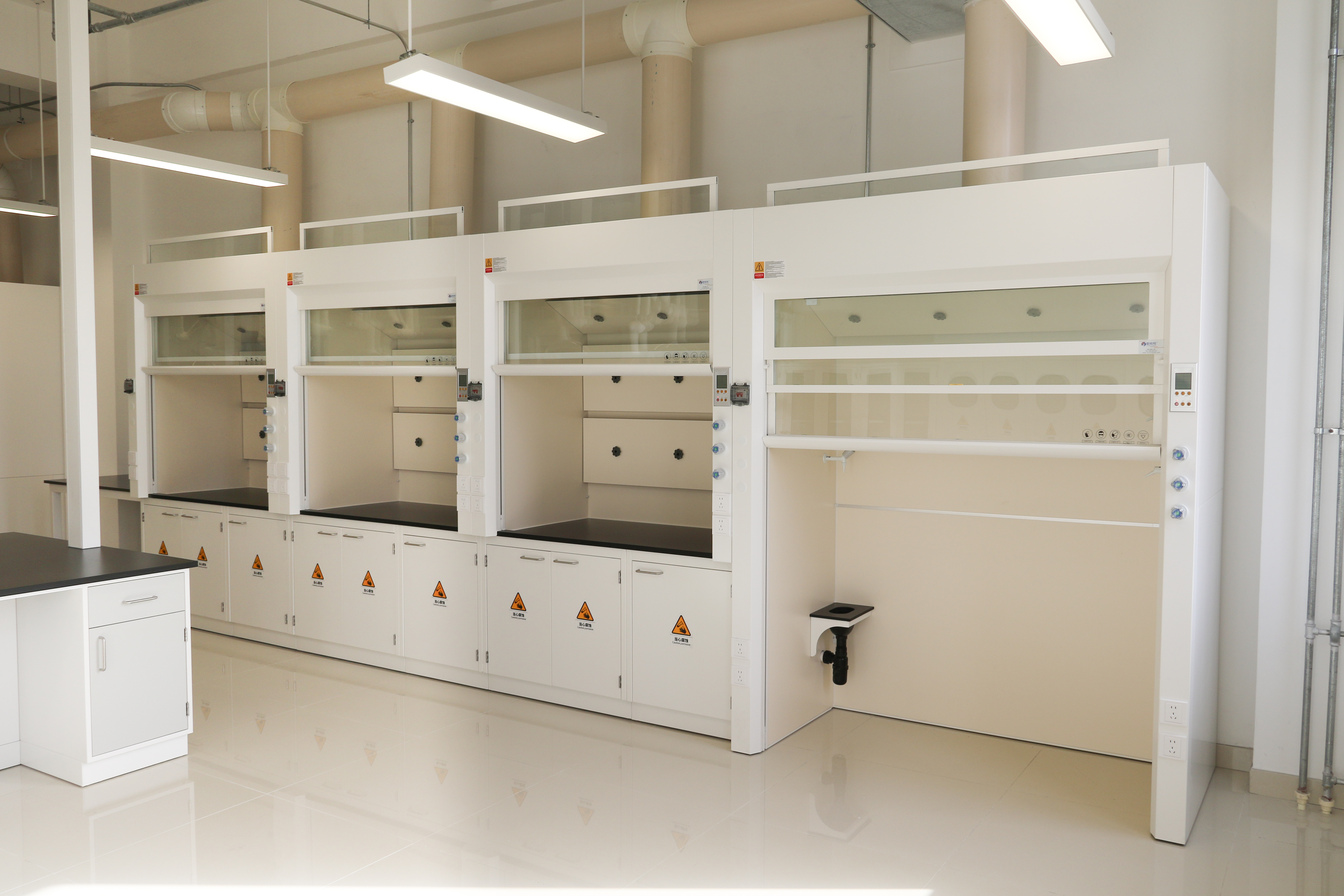 kasus perusahaan terbaru tentang Lemari Laboratorium Furnitur Laboratorium Institut Proses Beijing Lemari Ventilasi Laboratorium